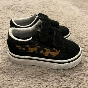 Baby Vans size 4